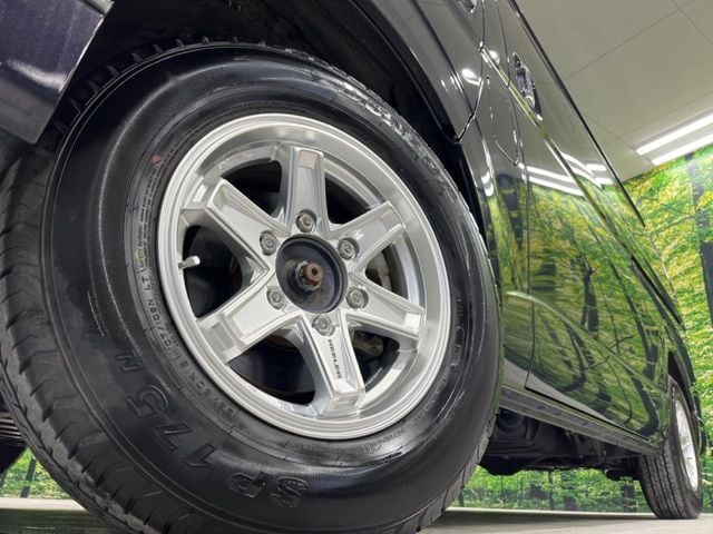 TOYOTA HIACE van 4WD 2021