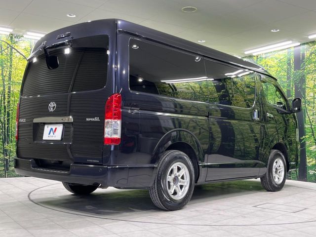 TOYOTA HIACE van 4WD 2021