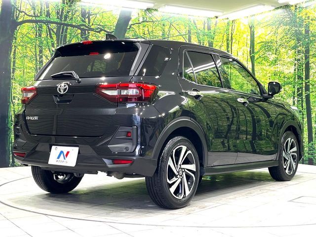 TOYOTA RAIZE 2025