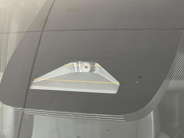 TOYOTA NOAH 4WD 2023