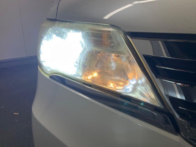 NISSAN SERENA  WG 2011