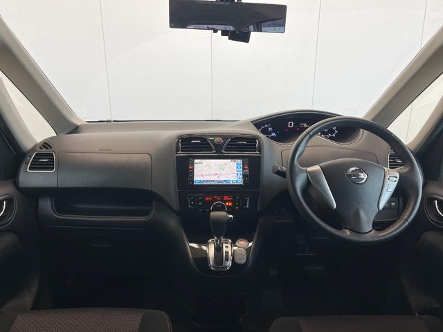 NISSAN SERENA  WG 2012