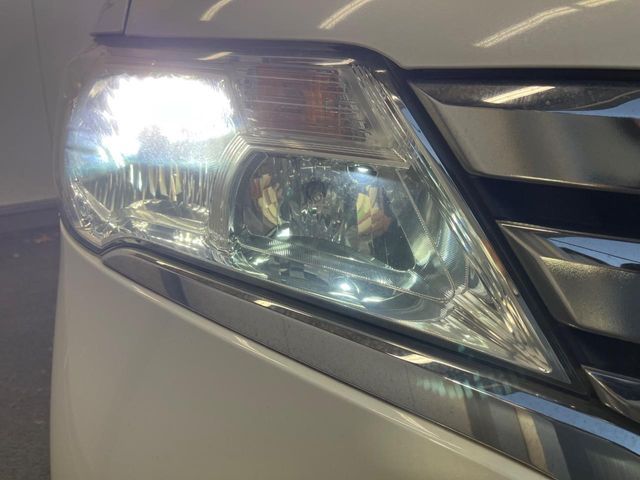 NISSAN SERENA  WG 2012