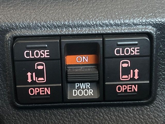 TOYOTA SIENTA HYBRID 2021