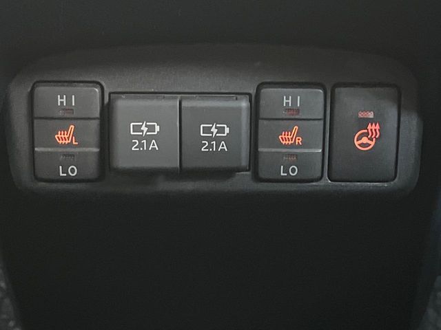 TOYOTA SIENTA HYBRID 2021