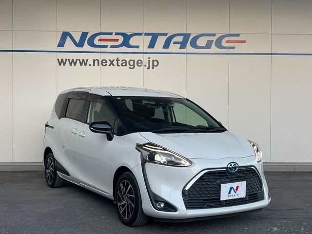 TOYOTA SIENTA HYBRID 2021