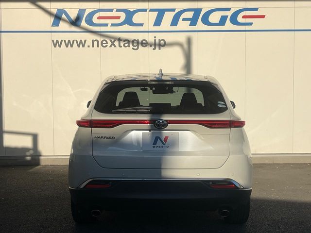 TOYOTA HARRIER 2WD 2021