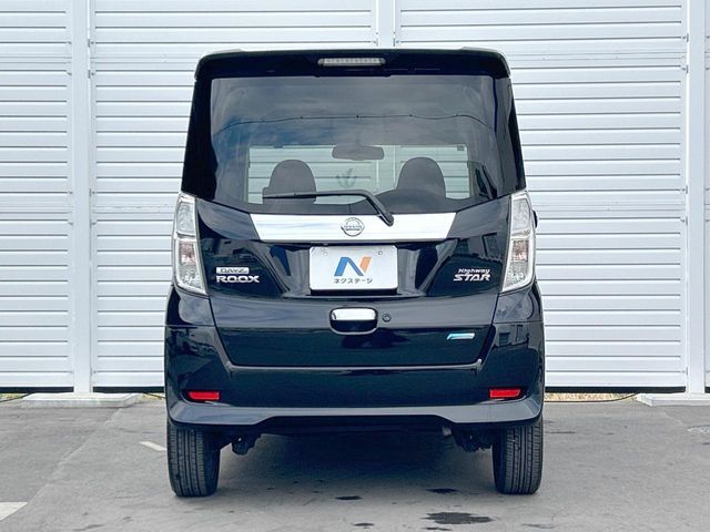 NISSAN DAYZ ROOX 2014