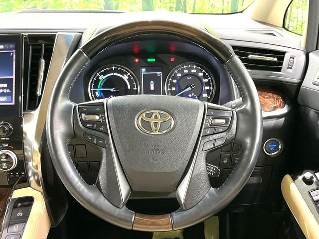 TOYOTA ALPHARD hybrid 4WD 2020