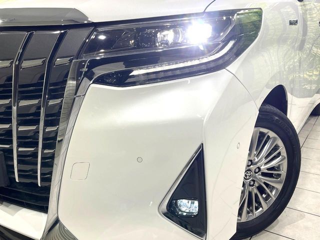 TOYOTA ALPHARD hybrid 4WD 2020