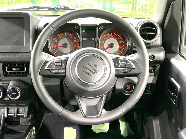 SUZUKI JIMNY NOMADE 2025