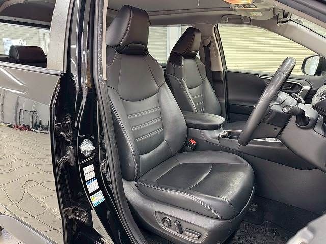 TOYOTA RAV4 4WD 2021