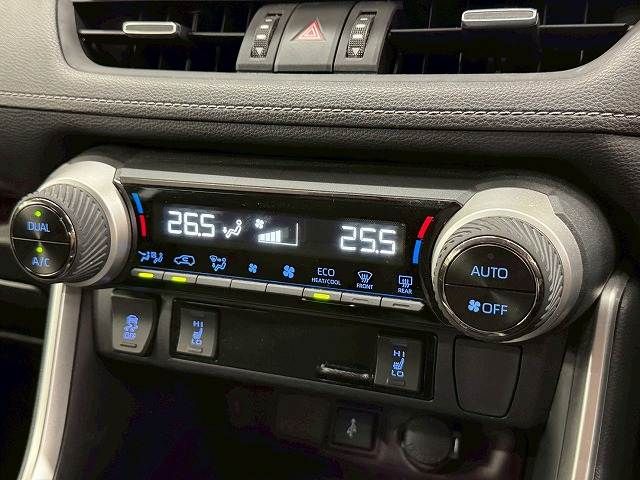 TOYOTA RAV4 4WD 2021