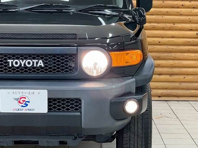 TOYOTA FJ CRUISER 4WD 2016