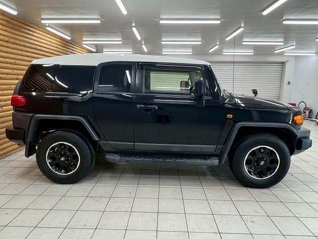 TOYOTA FJ CRUISER 4WD 2016