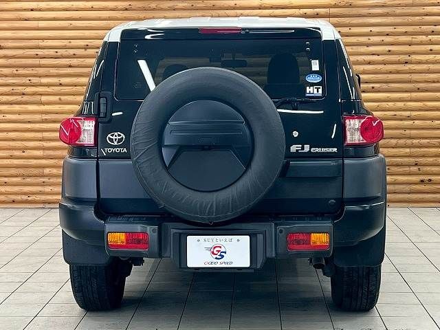 TOYOTA FJ CRUISER 4WD 2016