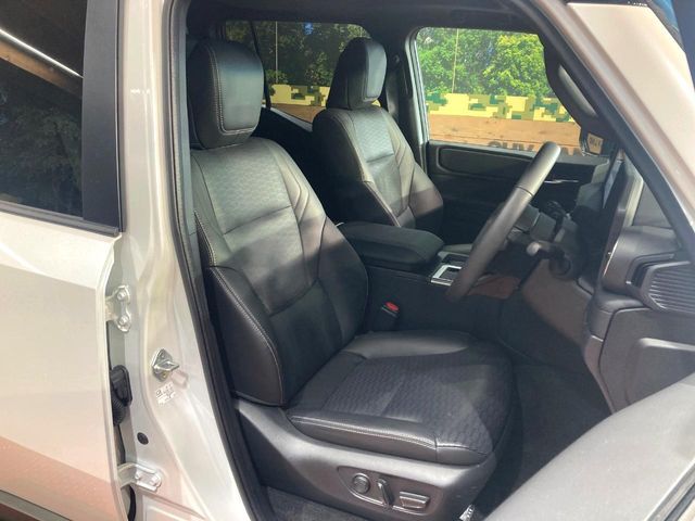 TOYOTA LANDCRUISER 250 2024