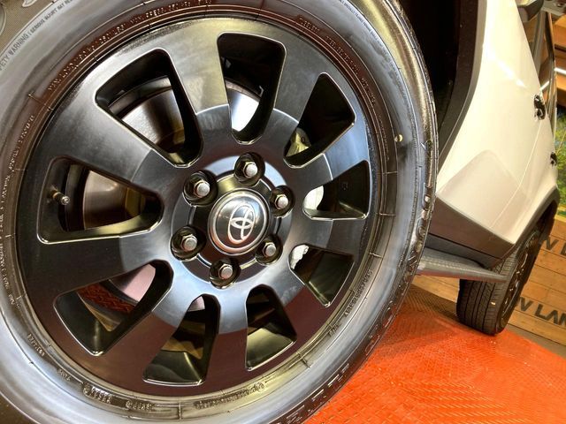 TOYOTA LANDCRUISER 250 2024