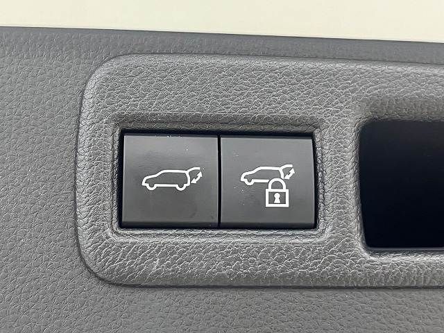 TOYOTA HARRIER 2WD 2024