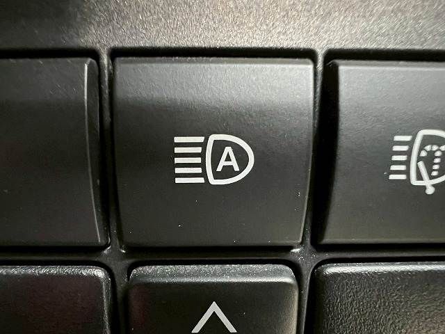 TOYOTA LANDCRUISER PRADO 2019