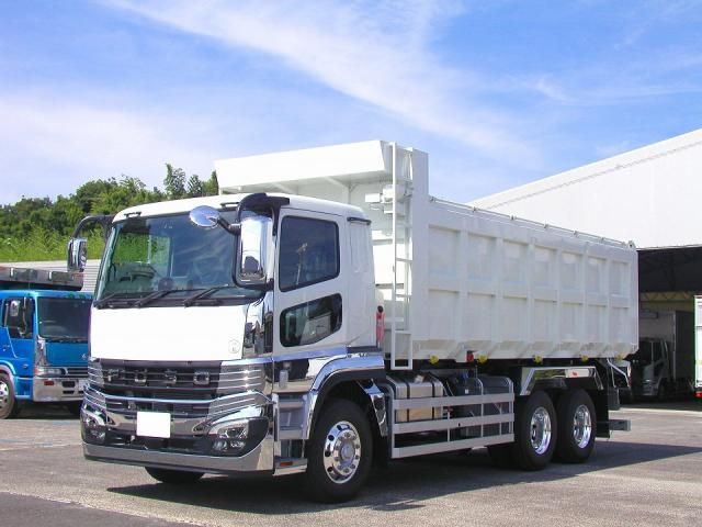 MITSUBISHI FUSOU SUPER GREAT 2025