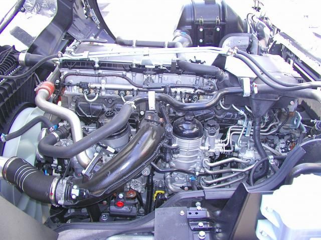 MITSUBISHI FUSOU SUPER GREAT 2025