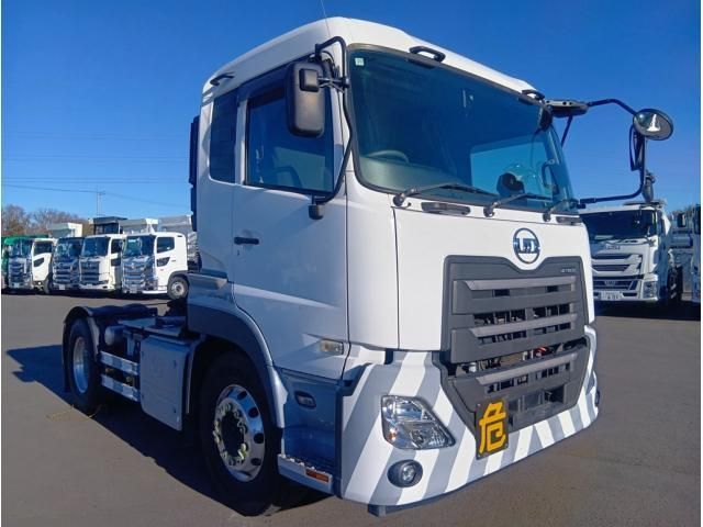 NISSAN DIESEL Quon 2021