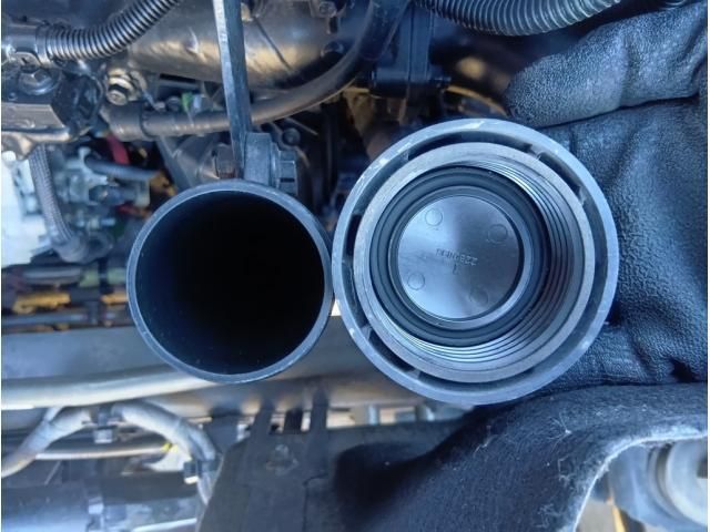 NISSAN DIESEL Quon 2021