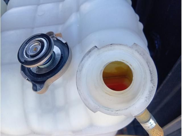 NISSAN DIESEL Quon 2021