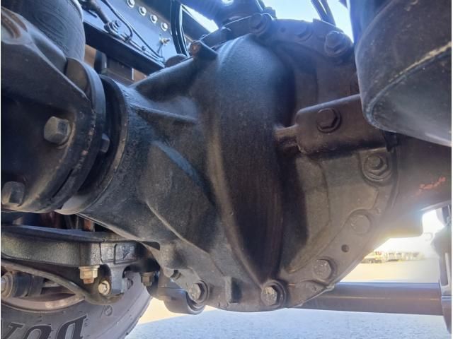 NISSAN DIESEL Quon 2021