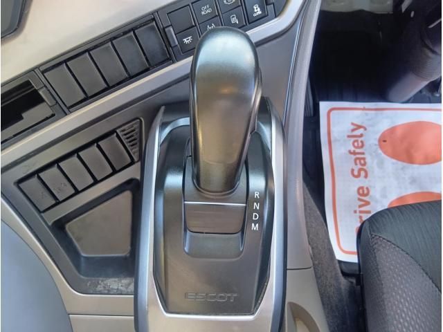 NISSAN DIESEL Quon 2021