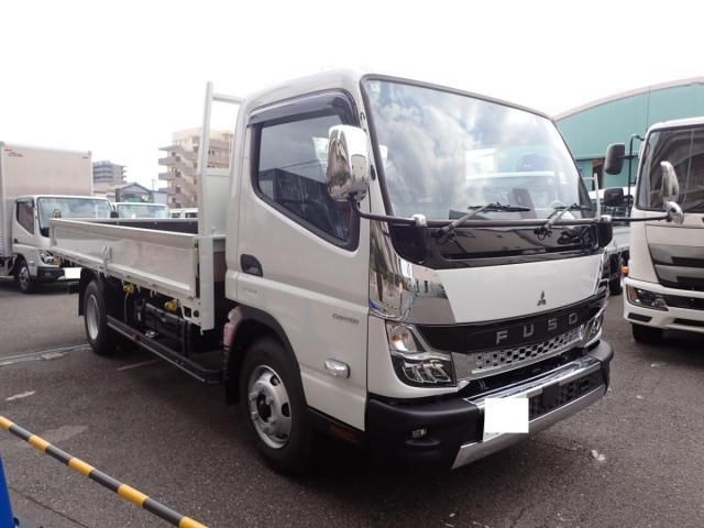 MITSUBISHI CANTER 2025