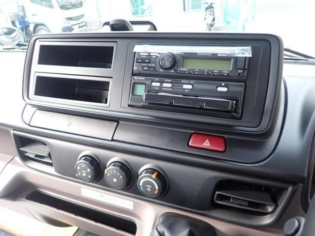 MITSUBISHI CANTER 2025