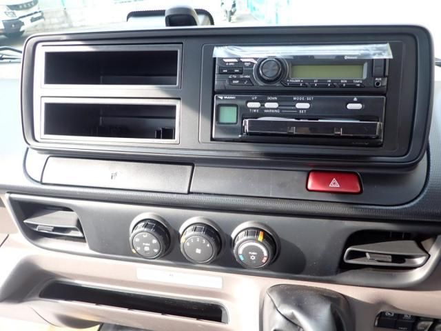 MITSUBISHI CANTER 2025