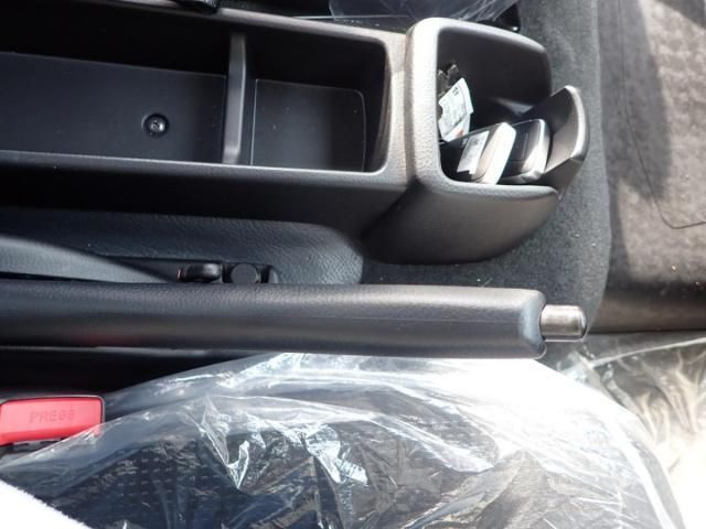 MITSUBISHI CANTER 2025