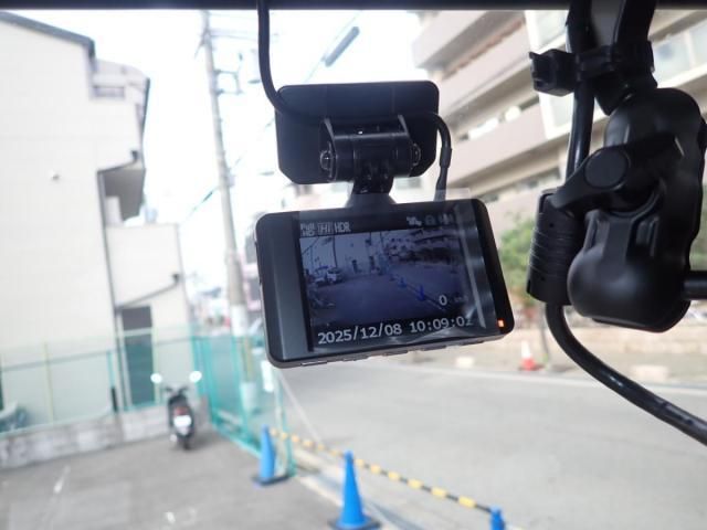 MITSUBISHI CANTER 2025