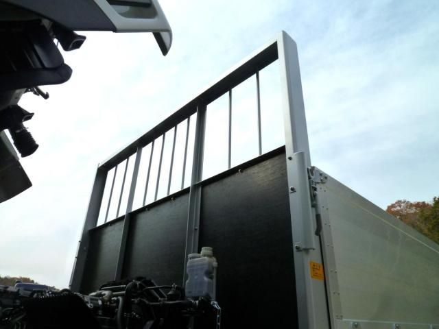 MITSUBISHI FUSOU FIGHTER 2025