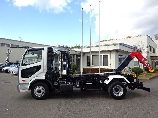 MITSUBISHI FUSOU FIGHTER 2025