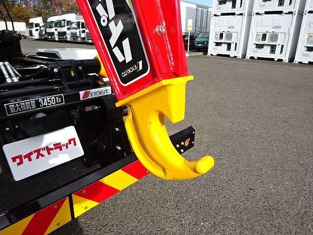 MITSUBISHI FUSOU FIGHTER 2025