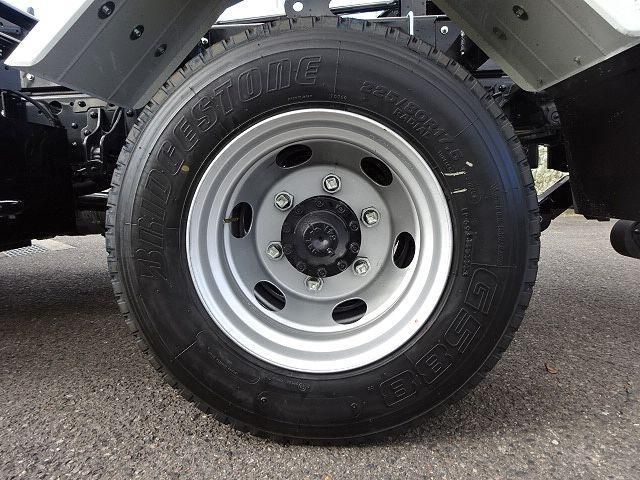 MITSUBISHI FUSOU FIGHTER 2025