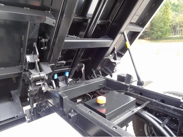 MITSUBISHI FUSOU FIGHTER 2025