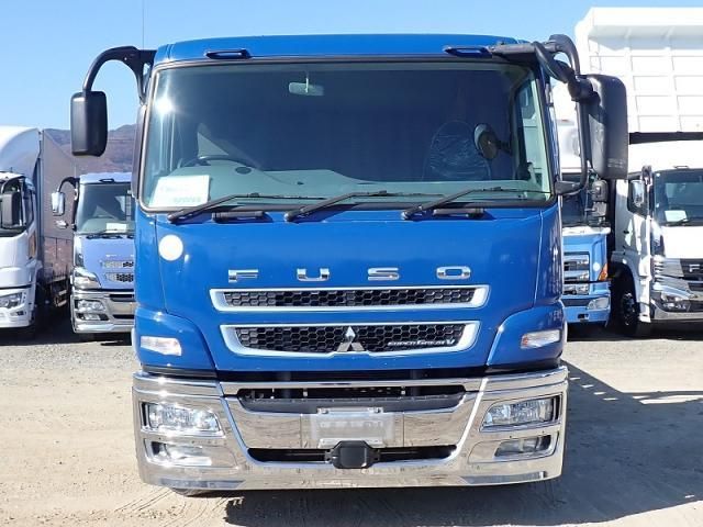 MITSUBISHI FUSOU SUPER GREAT 2017