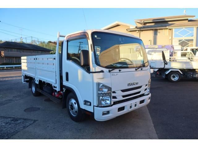 ISUZU ELF 2018