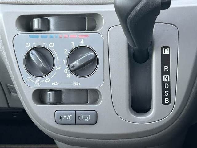 DAIHATSU MIRA e:S 2016