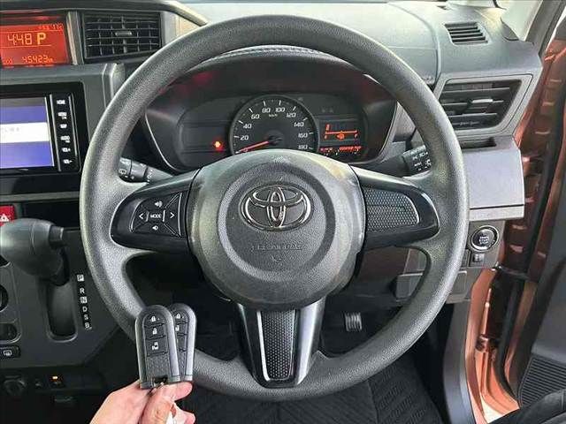 TOYOTA ROOMY 2020