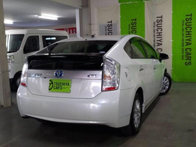 TOYOTA PRIUS PHV 2015