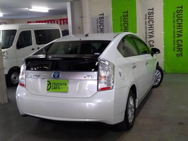 TOYOTA PRIUS PHV 2015