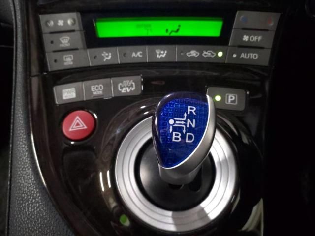 TOYOTA PRIUS PHV 2015