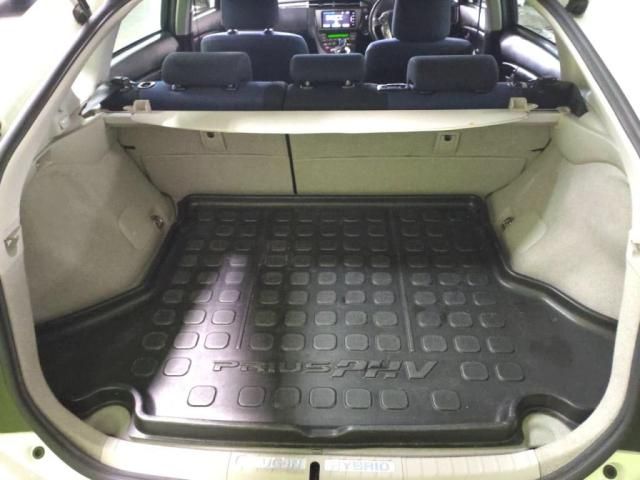 TOYOTA PRIUS PHV 2015