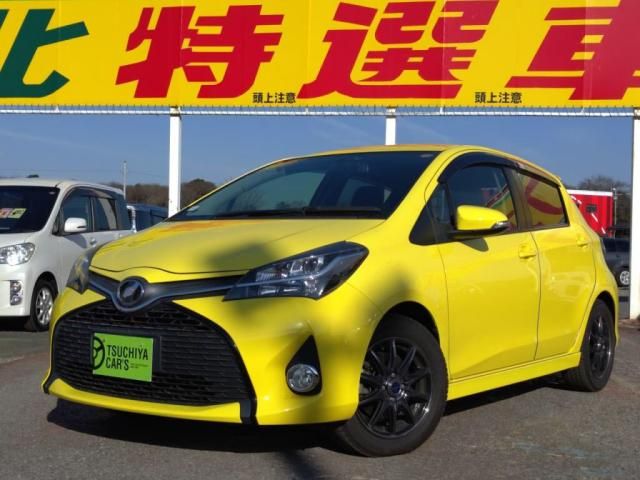 TOYOTA VITZ 2015
